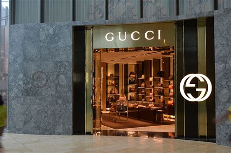 where does gucci manufacture their products|where is gucci located.